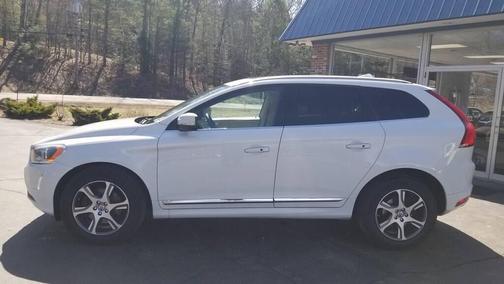 2015 Volvo XC60 T6 Premier Plus