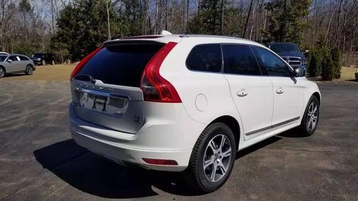 2015 Volvo XC60 T6 Premier Plus