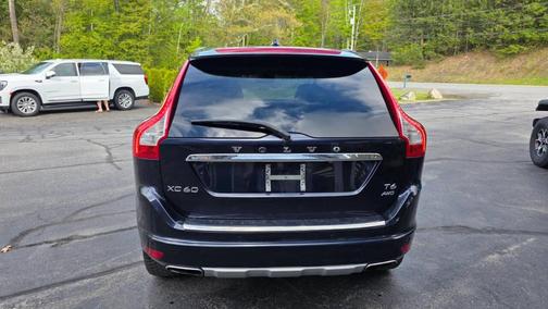 Blue 2017 Volvo XC60 T6 Inscription