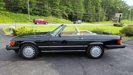 1989 Mercedes-Benz SL-Class 560SL