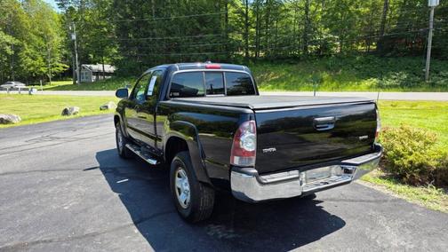2014 Toyota Tacoma Base