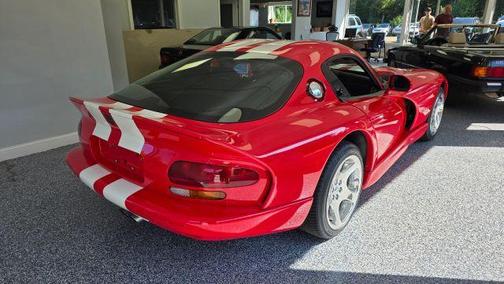 2002 Dodge Viper GTS