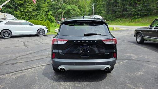 Black 2022 Ford Escape SEL