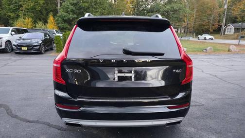 2019 Volvo XC90 T6 Momentum