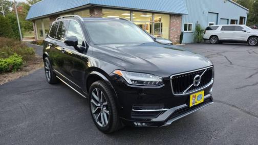 2019 Volvo XC90 T6 Momentum