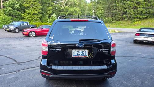 Crystal Black Silica 2014 Subaru Forester 2.5i Premium