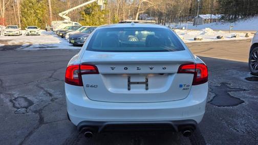 2014 Volvo S60 T6 R-Design