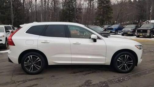 2019 Volvo XC60 T5 Momentum