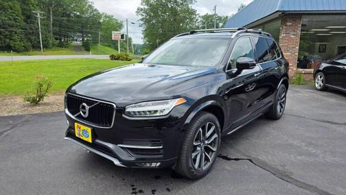 2016 Volvo XC90 T6 Momentum