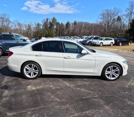 2018 BMW 330 i xDrive