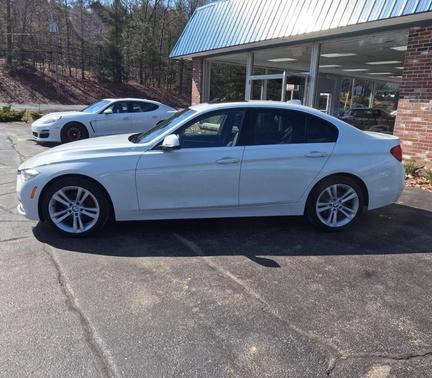2018 BMW 330 i xDrive