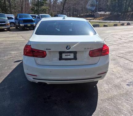 2018 BMW 330 i xDrive