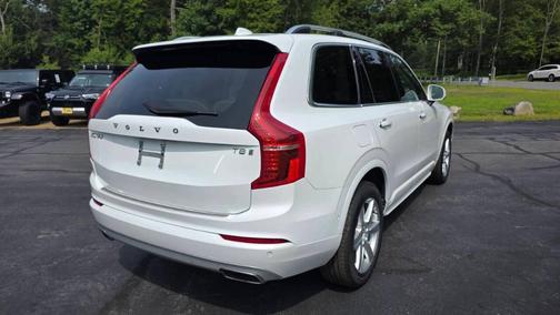 2016 Volvo XC90 Hybrid T8 Momentum