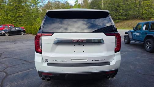 White 2024 GMC Yukon XL Denali