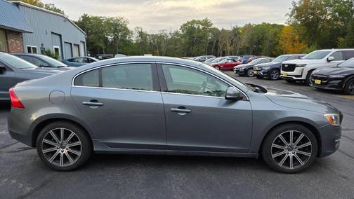 2016 Volvo S60 Inscription T5 Premier