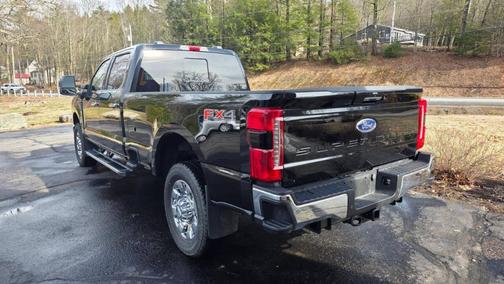 2024 Ford F-350 Lariat Super Duty