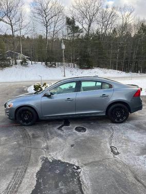 2017 Volvo S60 T5 Inscription Platinum