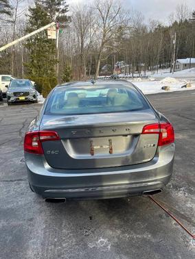 2017 Volvo S60 T5 Inscription Platinum