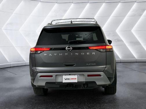 Gun Metallic 2022 Nissan Pathfinder Platinum