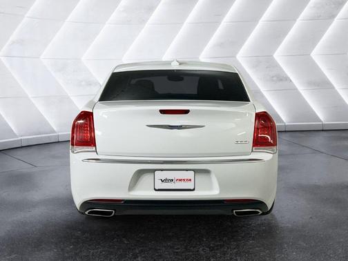 White 2023 Chrysler 300 Touring