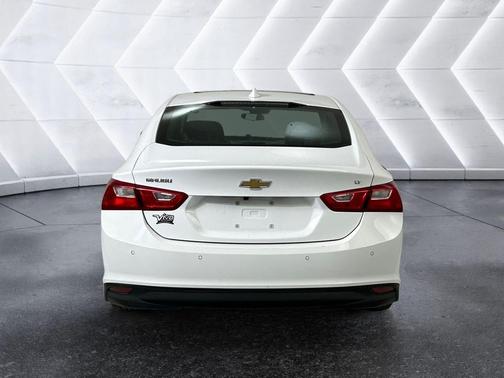 White 2024 Chevrolet Malibu LT