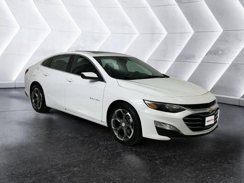 White 2024 Chevrolet Malibu LT