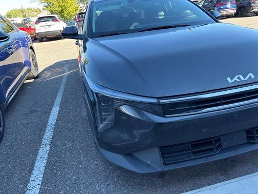 Gray 2025 Kia K4 LX