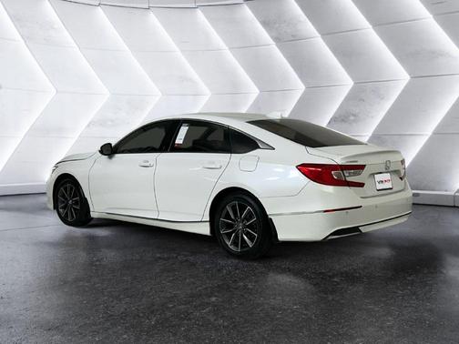 Platinum White Pearl 2022 Honda Accord EX-L