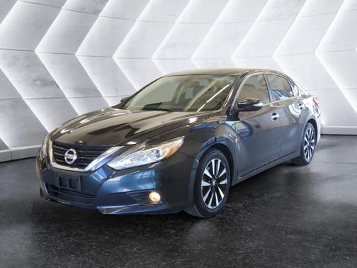 Blue 2018 Nissan Altima 2.5 SL