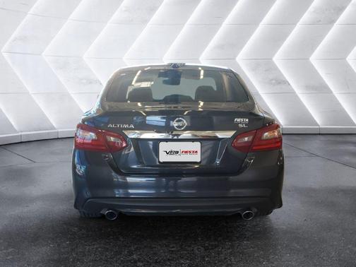 Blue 2018 Nissan Altima 2.5 SL