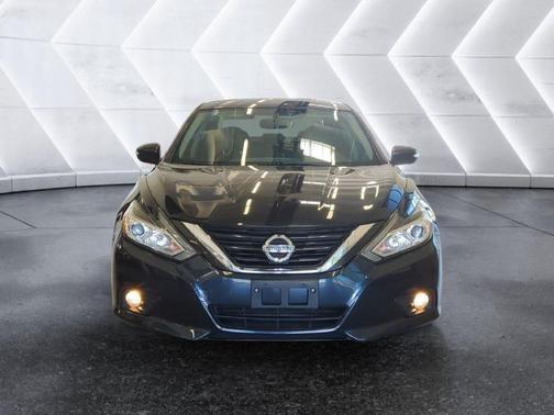 Blue 2018 Nissan Altima 2.5 SL