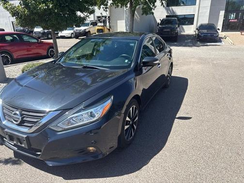 Blue 2018 Nissan Altima 2.5 SL