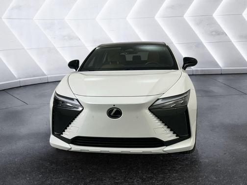 White 2023 Lexus RZ 450e Luxury