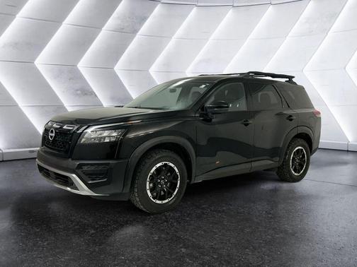 Black 2023 Nissan Pathfinder Rock Creek