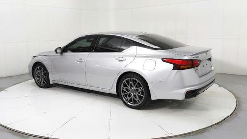 2024 Nissan Altima 2.0 SR