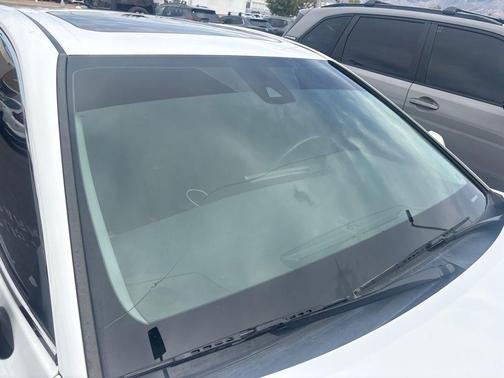 White 2023 Toyota Camry SE