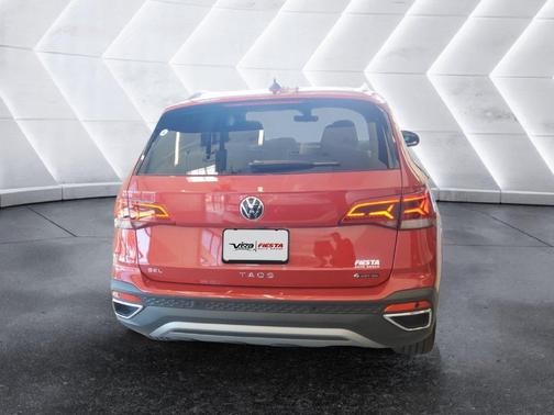 Kings Red 2024 Volkswagen Taos 1.5T SEL