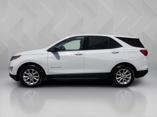 Summit White 2019 Chevrolet Equinox LS