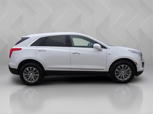 2017 Cadillac XT5 Luxury FWD