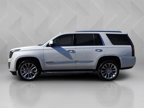 2017 Cadillac Escalade Luxury