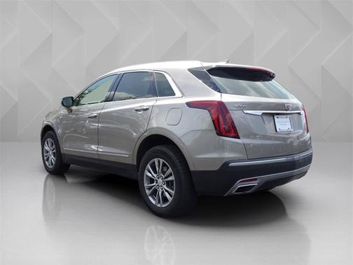2022 Cadillac XT5 FWD Premium Luxury