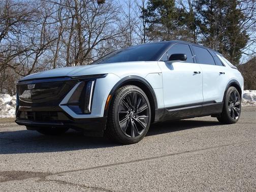 2024 Cadillac LYRIQ Sport