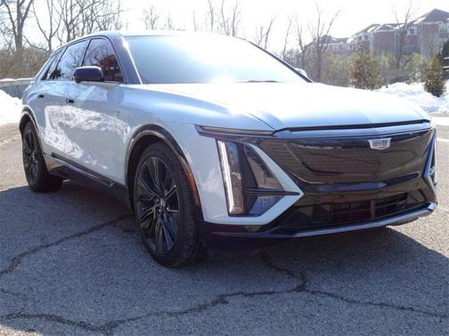 2024 Cadillac LYRIQ Sport