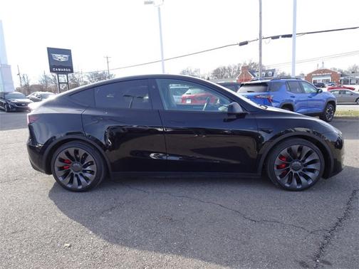 2024 Tesla Model Y Performance