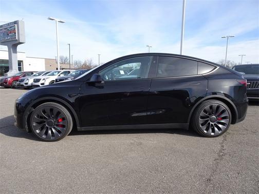 2024 Tesla Model Y Performance