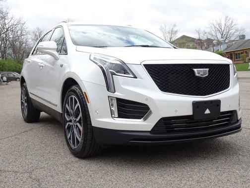 Crystal White Tricoat 2023 Cadillac XT5 AWD Sport