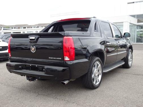 2013 Cadillac Escalade EXT Luxury