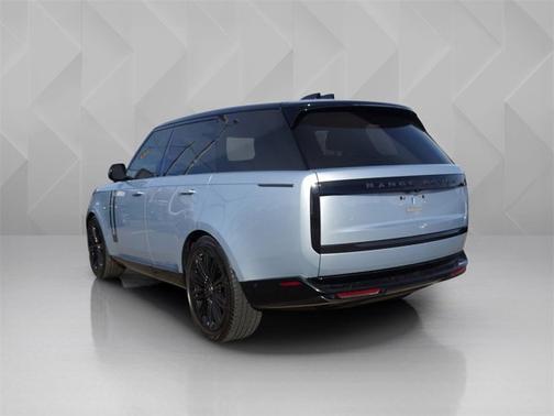2024 Land Rover Range Rover SE