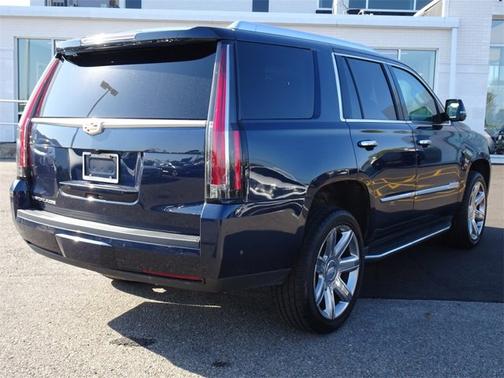 2019 Cadillac Escalade Luxury