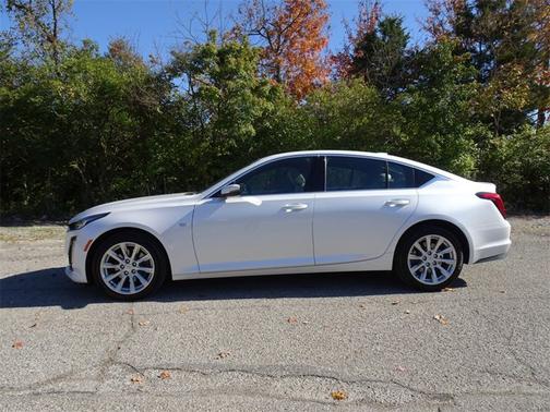 2023 Cadillac CT5 Luxury